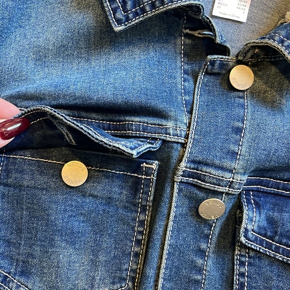 Venus Pearl Denim Jacket - Picture 4 of 5